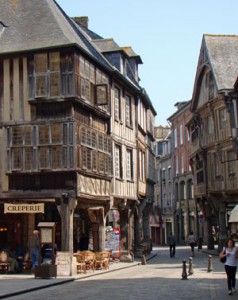 Dinan